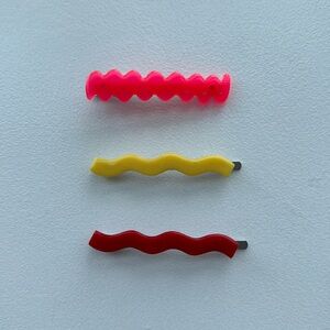 Chunks Allie Clip in Punch and Slides in Red and Yellow